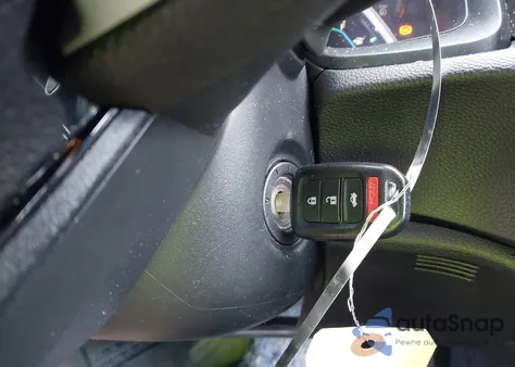 2019 Honda Civic Lx z USA, uszkodzony, nr VIN 2HGFC2F65KH560833